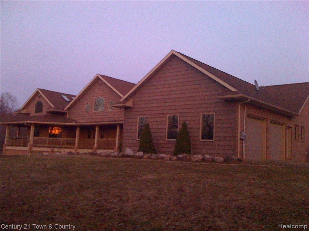6224 North Tipsico Lake Road Holly, MI 48442 - Photo 23 of 25 side view