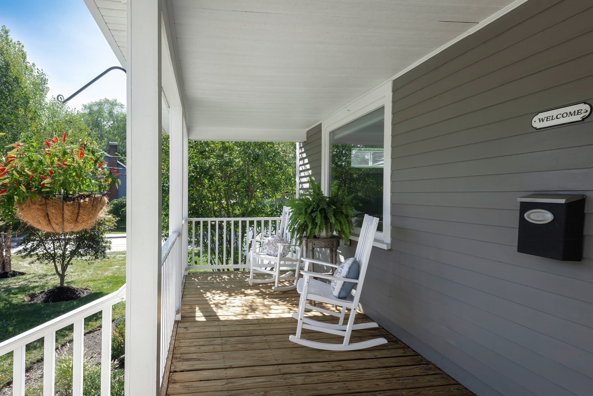 51 Topsfield Road Ipswich, MA 01938 - Photo 2 of 40 Gallery Image 2