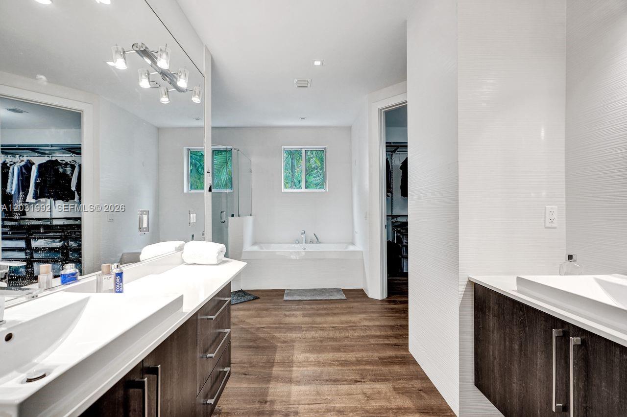 6340 Southwest 80th Street Miami, FL 33143 - Photo 14 of 28