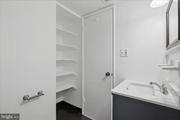 $249,900 | 118 Monroe Street, Unit 1181307, Rockville, MD 20850