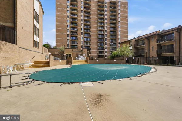 $249,900 | 118 Monroe Street, Unit 1181307, Rockville, MD 20850