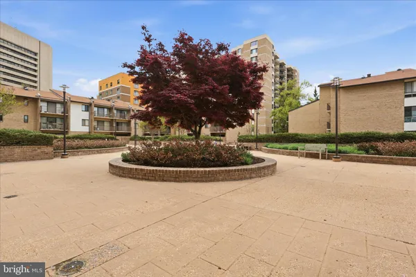$249,900 | 118 Monroe Street, Unit 1181307, Rockville, MD 20850