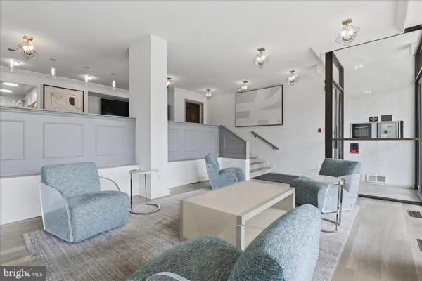 $249,900 | 118 Monroe Street, Unit 1181307, Rockville, MD 20850