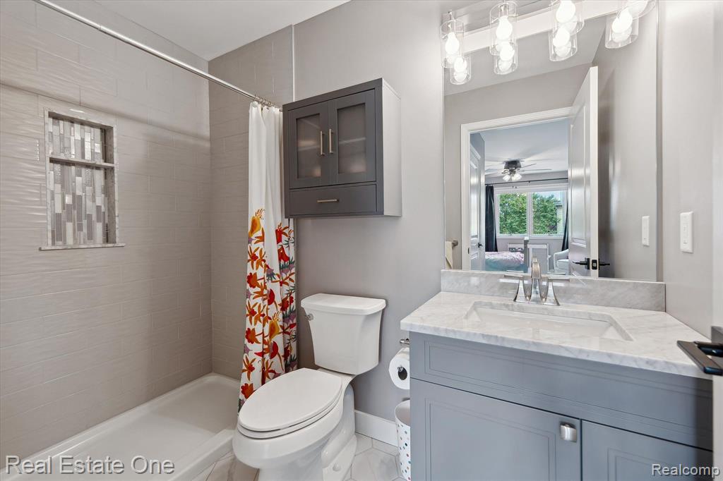 50066 Oak View Court Plymouth, MI 48170 - Photo 44 of 65 Gallery Image 44