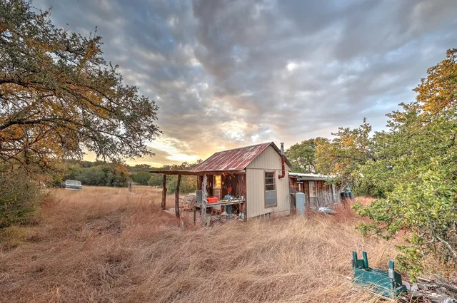 $1,499,000 | 438 Yellowstone Lane, Hunt, TX 78024