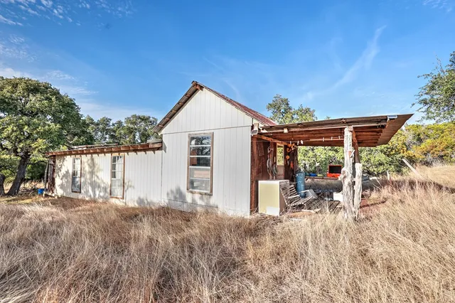 $1,499,000 | 438 Yellowstone Lane, Hunt, TX 78024