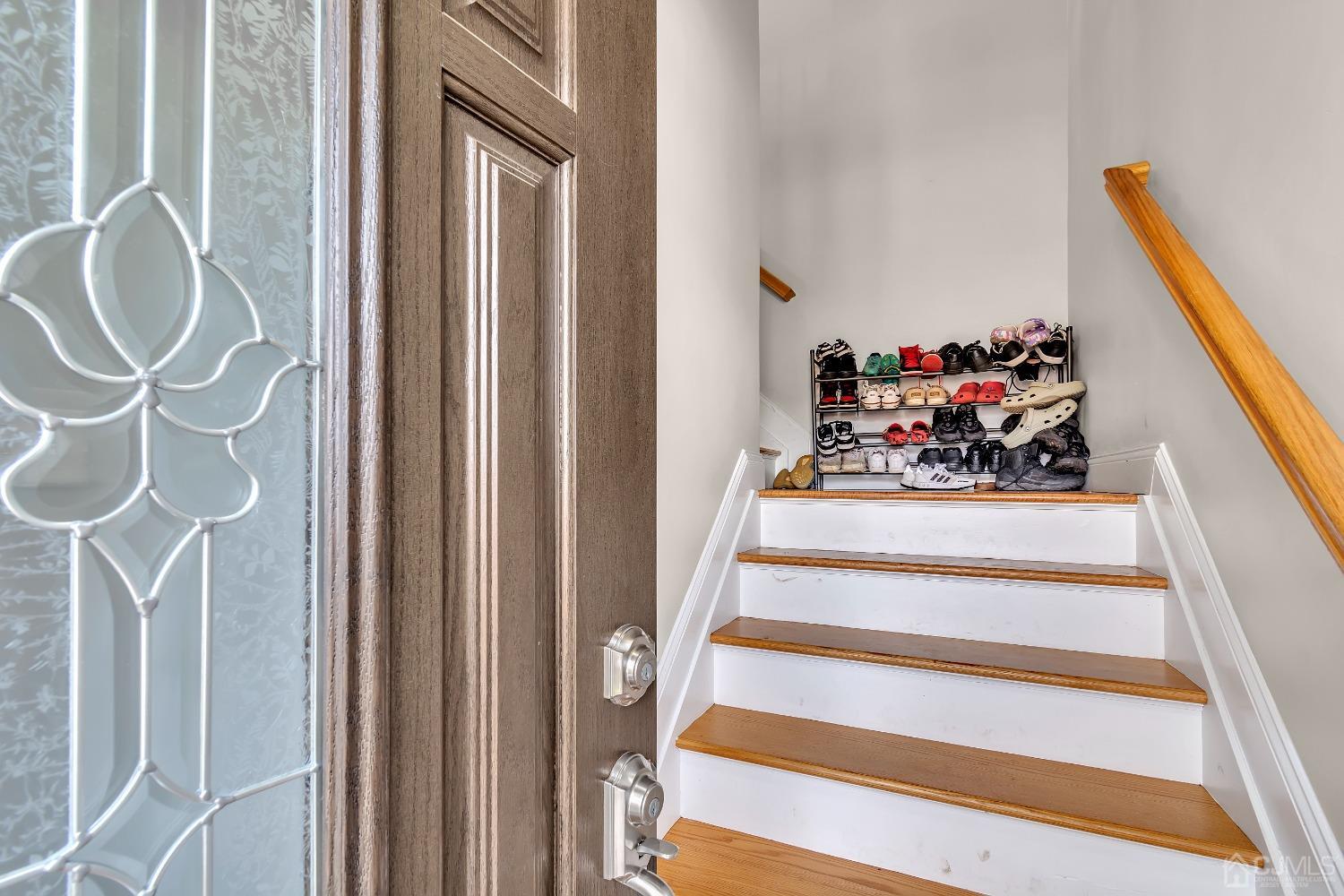 B Wright Place New Brunswick, NJ 08901 - Photo 22 of 34 a view of entryway