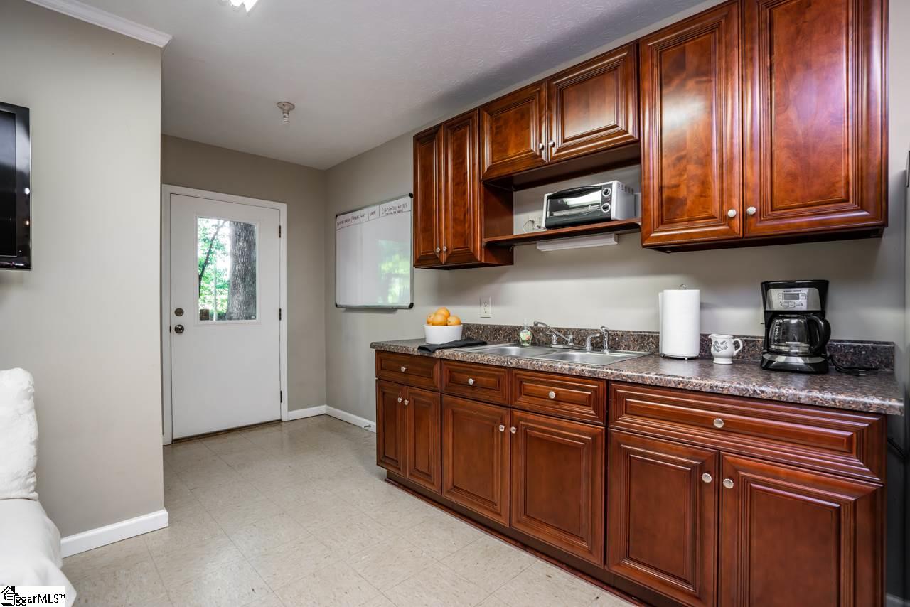 414 Foot Hills Road Greenville, SC 29617 - Photo 27 of 36 Gallery Image 27
