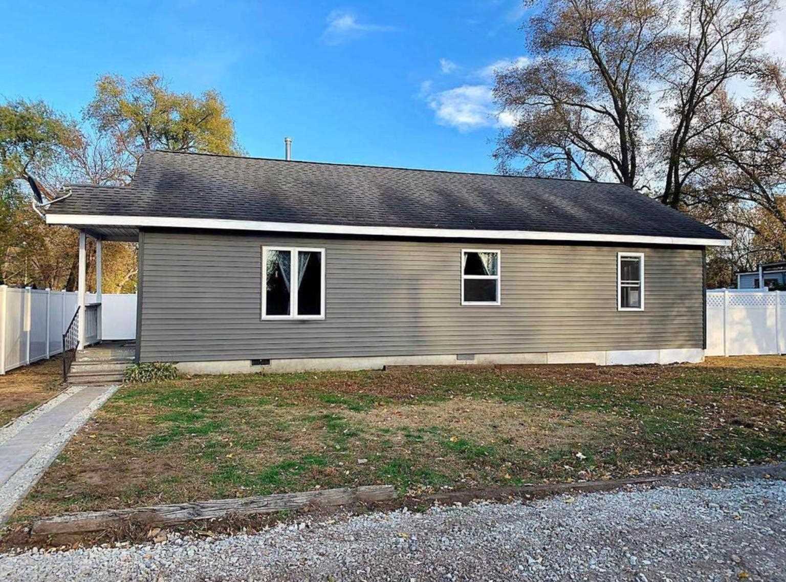 403 North Roosevelt Road Knox, IN 46534 - Photo 1 of 9 Gallery Image 1