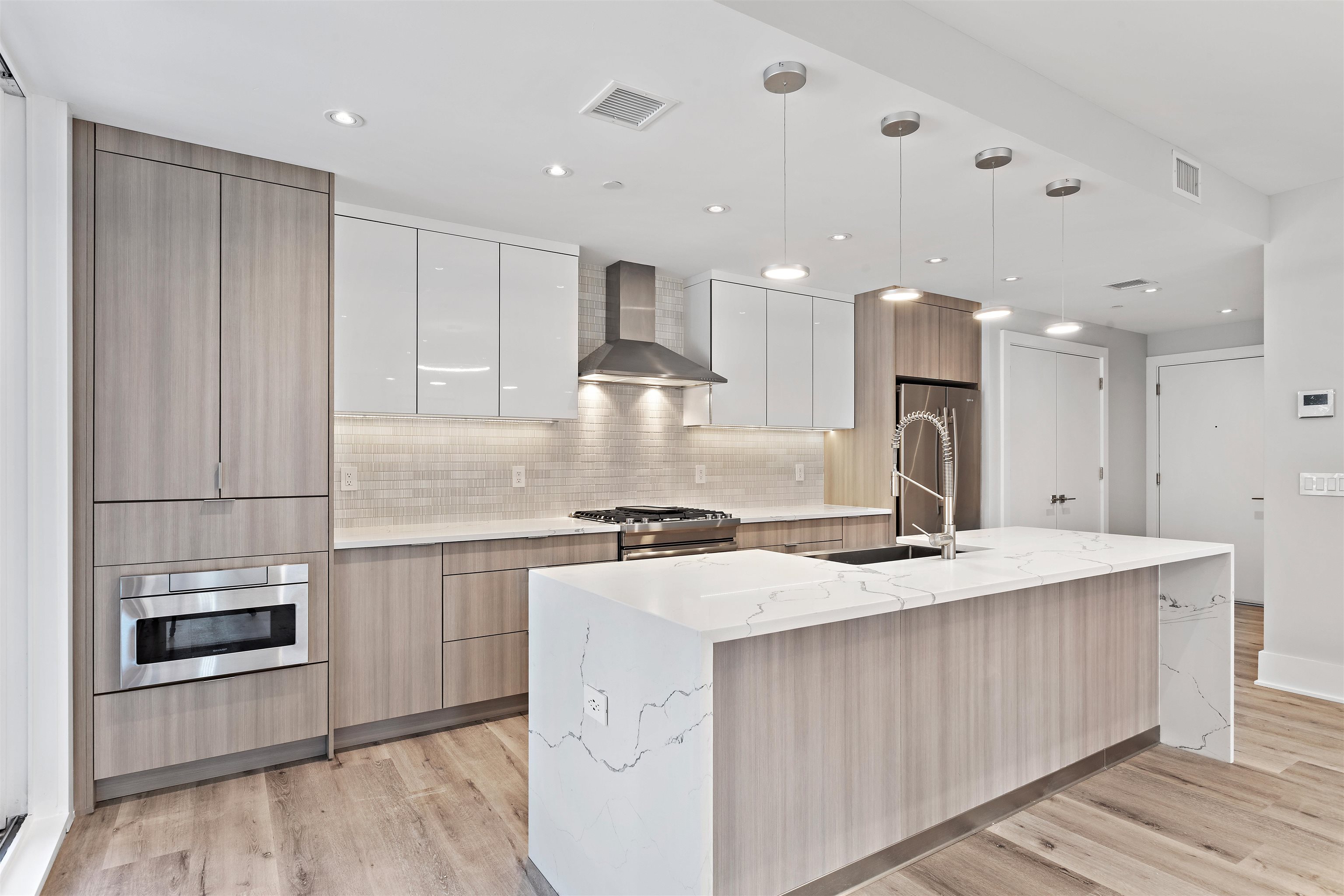727 Adams Street, Unit 201 Hoboken, NJ 07030 - Photo 3 of 18