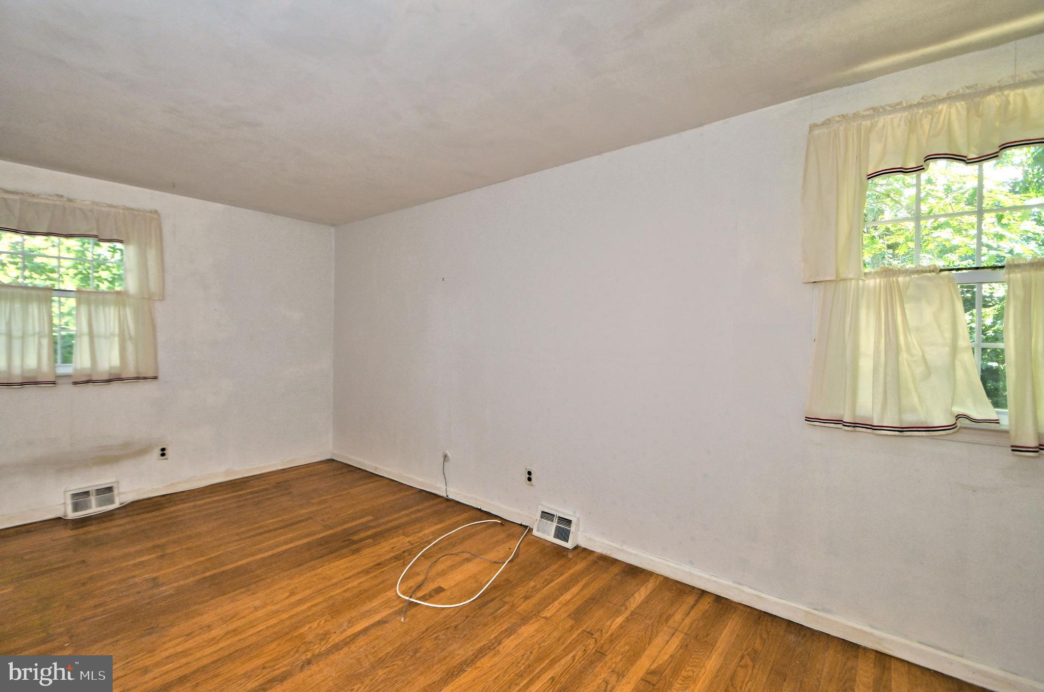 2335 Fairway Road Huntingdon Valley, PA 19006 - Photo 14 of 26 Gallery Image 14