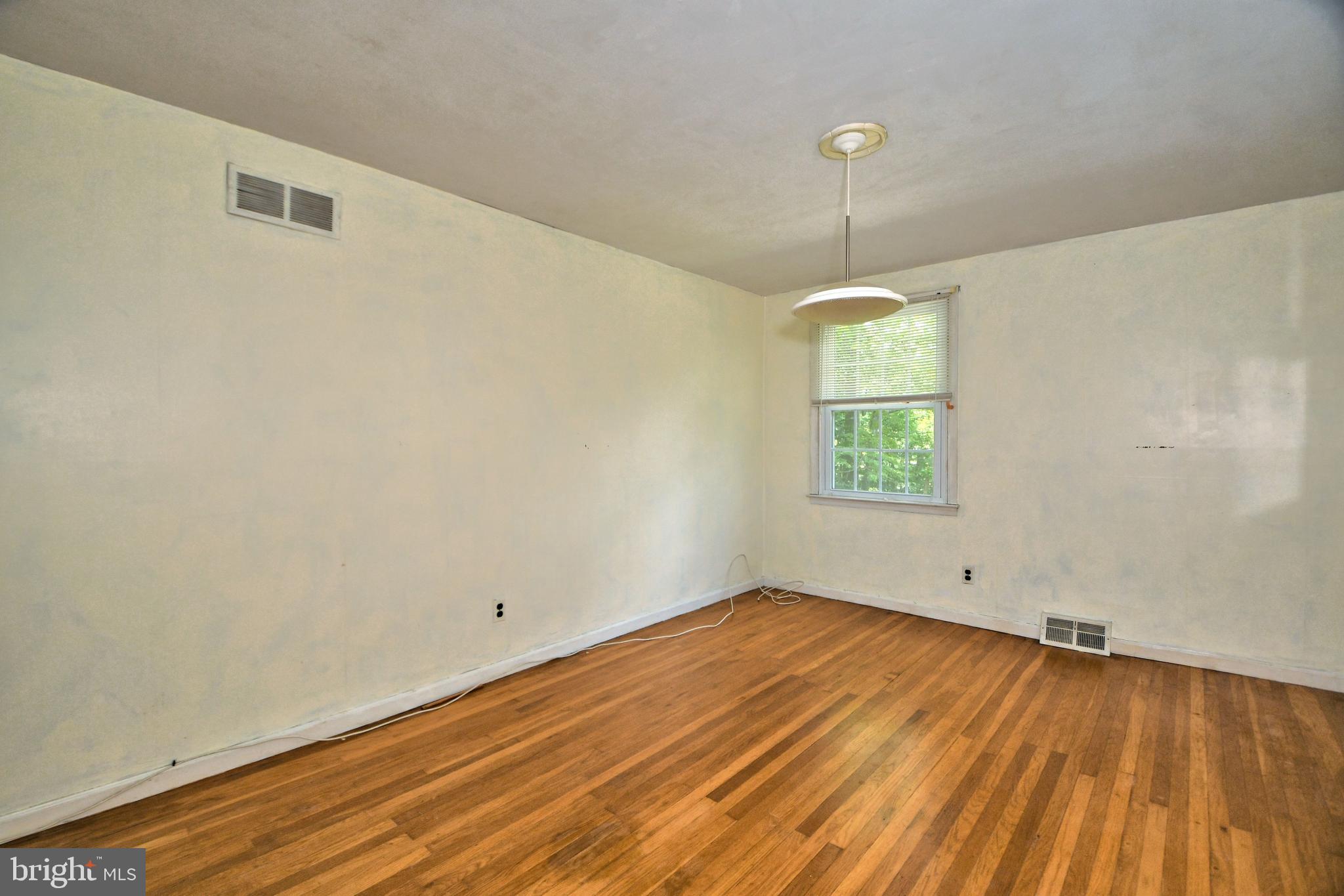 2335 Fairway Road Huntingdon Valley, PA 19006 - Photo 15 of 26 Gallery Image 15