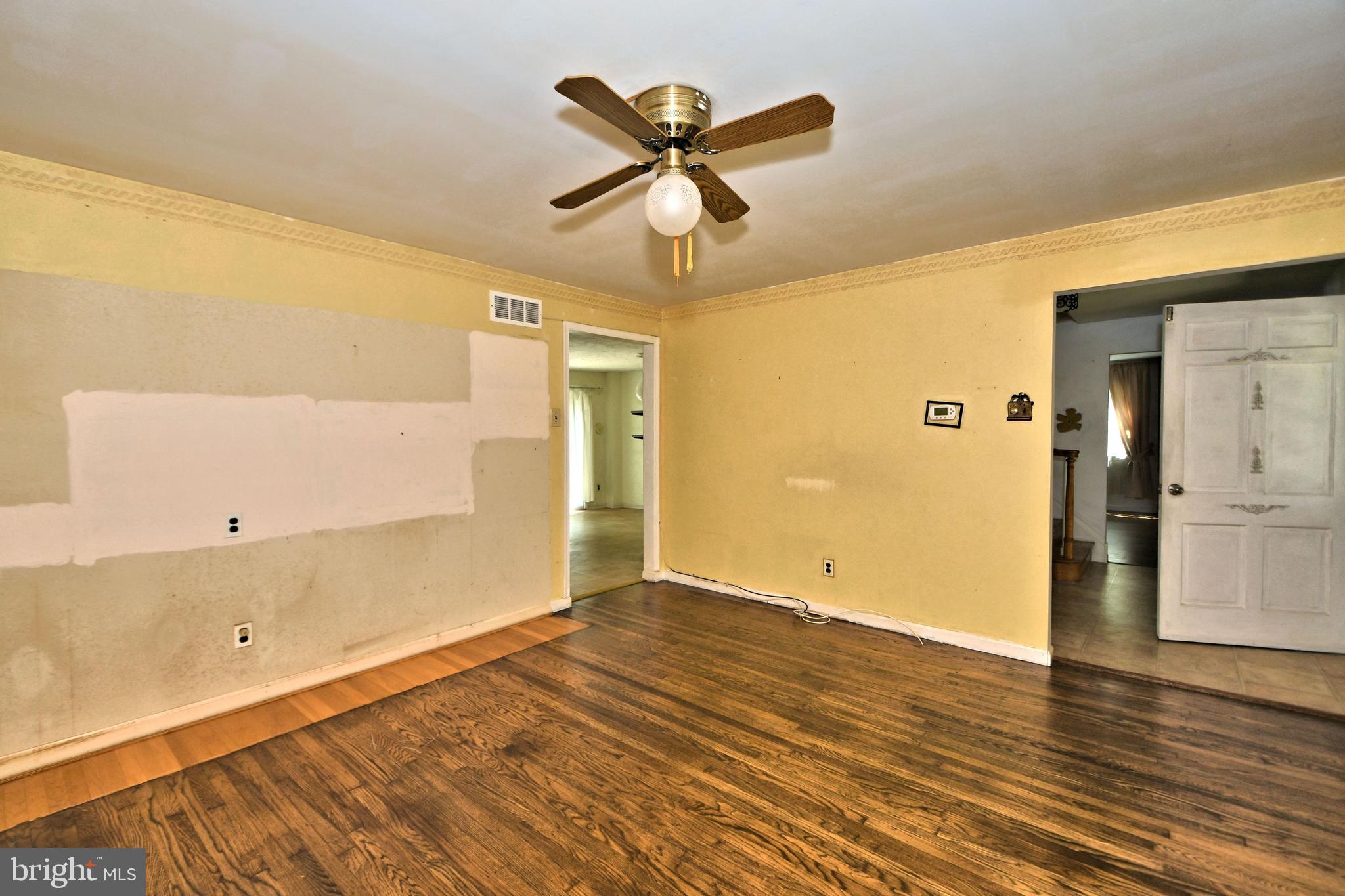 2335 Fairway Road Huntingdon Valley, PA 19006 - Photo 9 of 26 Gallery Image 9