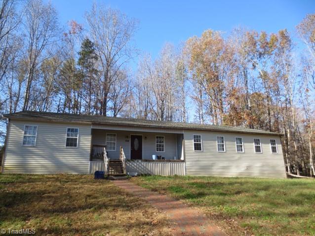204 Haynes Road Summerfield, NC 27358 - Photo 1 of 16 Gallery Image 1