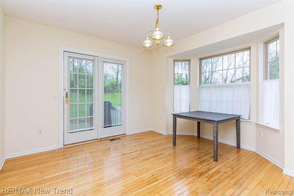 4905 Ravine Court Ann Arbor, MI 48105 - Photo 12 of 46