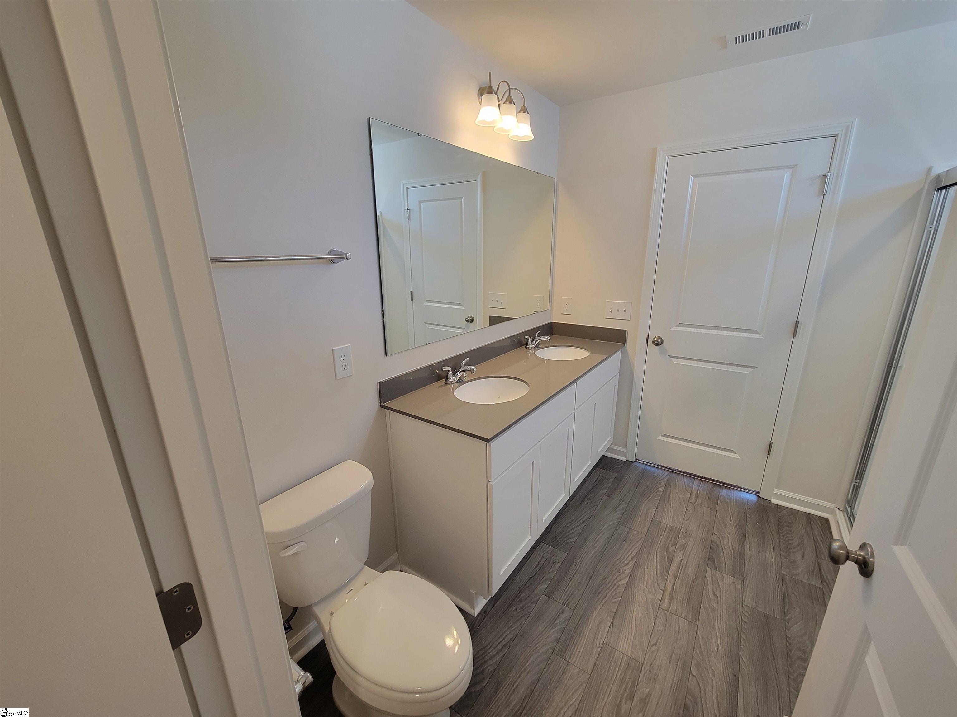2329 Mill Loop Spartanburg, SC 29301 - Photo 5 of 11