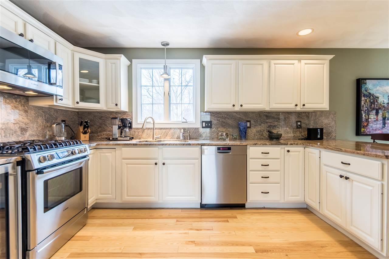 6 Middle Road Amesbury, MA 01913 - Photo 8 of 27
