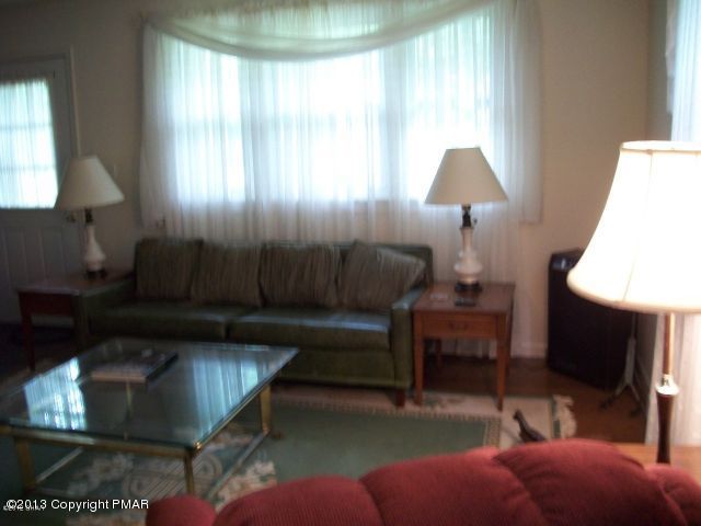17 Pinetree Road Albrightsville, PA 18210 - Photo 4 of 8 con-lr