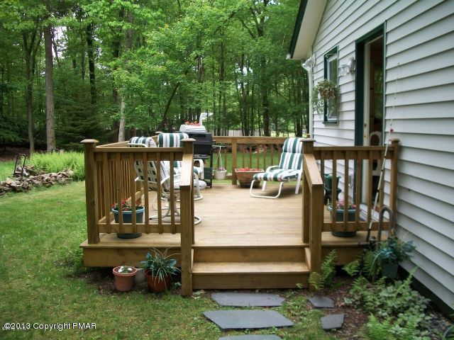 17 Pinetree Road Albrightsville, PA 18210 - Photo 6 of 8 con deck