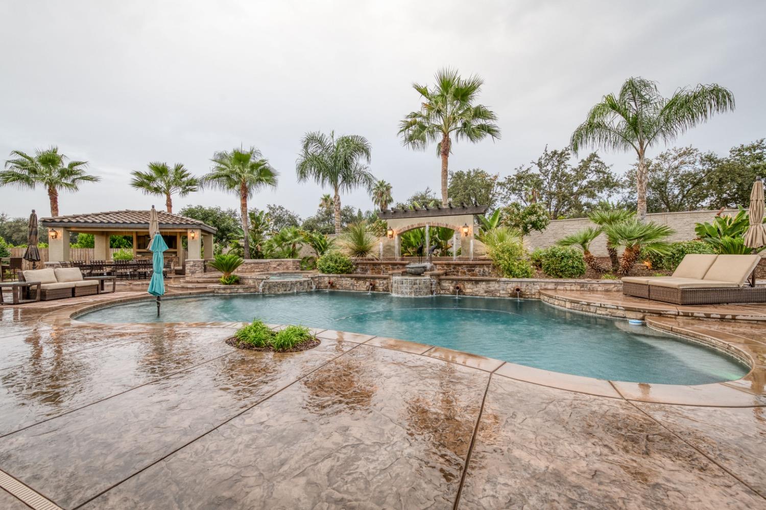 1967 Powers Avenue Clovis, CA 93619 - Photo 44 of 71