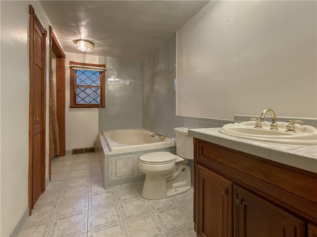 1725 Chapel Road Beaver, PA 15009 - Photo 17 of 24 Gallery Image 17