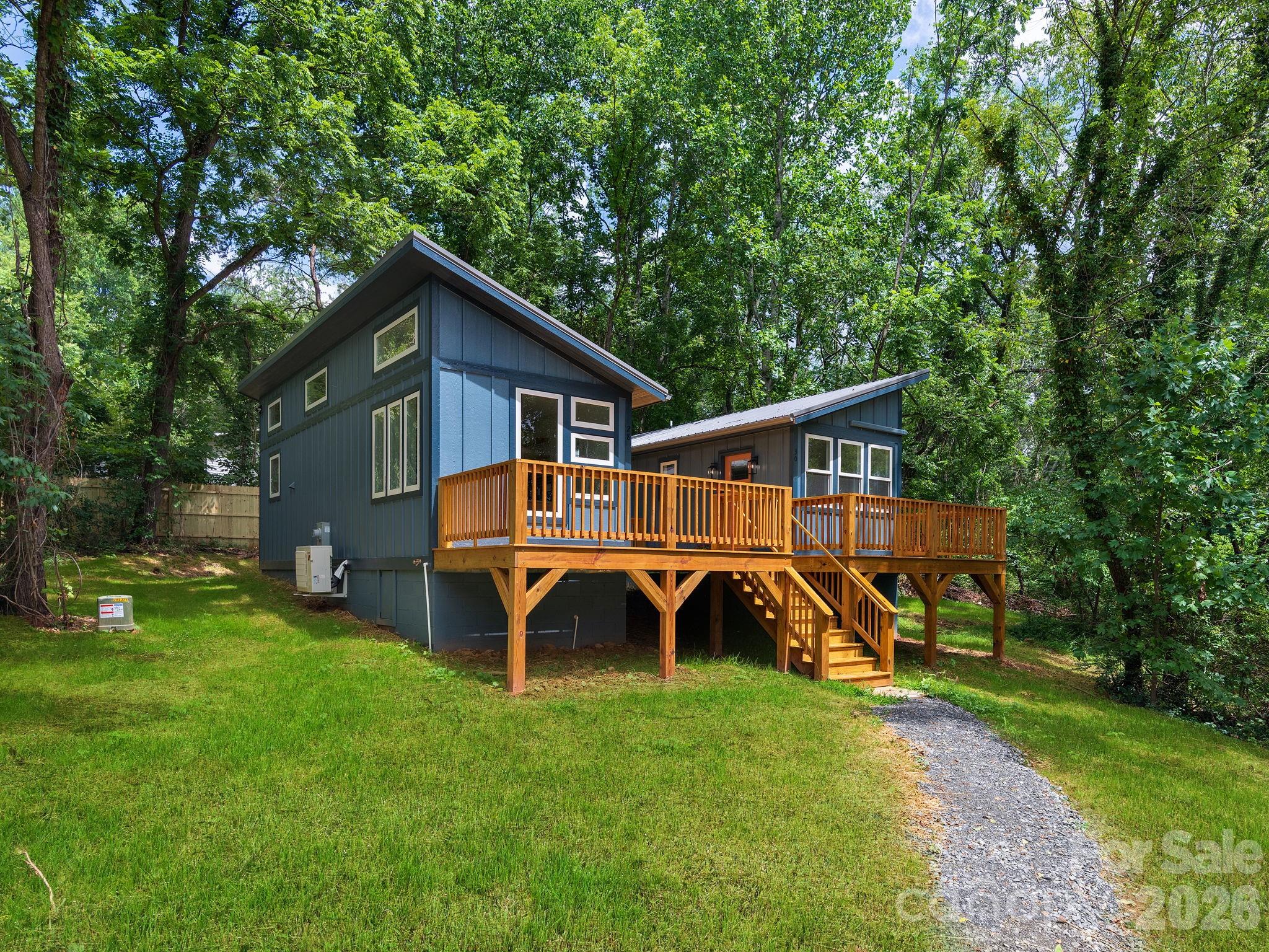 30 Pine Road Asheville, NC 28805 - Photo 1 of 23