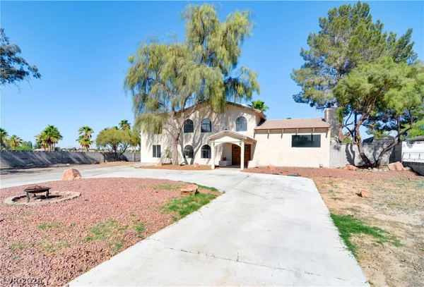 $2,995 | 7640 South Spencer Street, Las Vegas, NV 89123