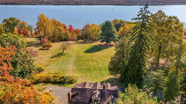 a view of outdoor space and city