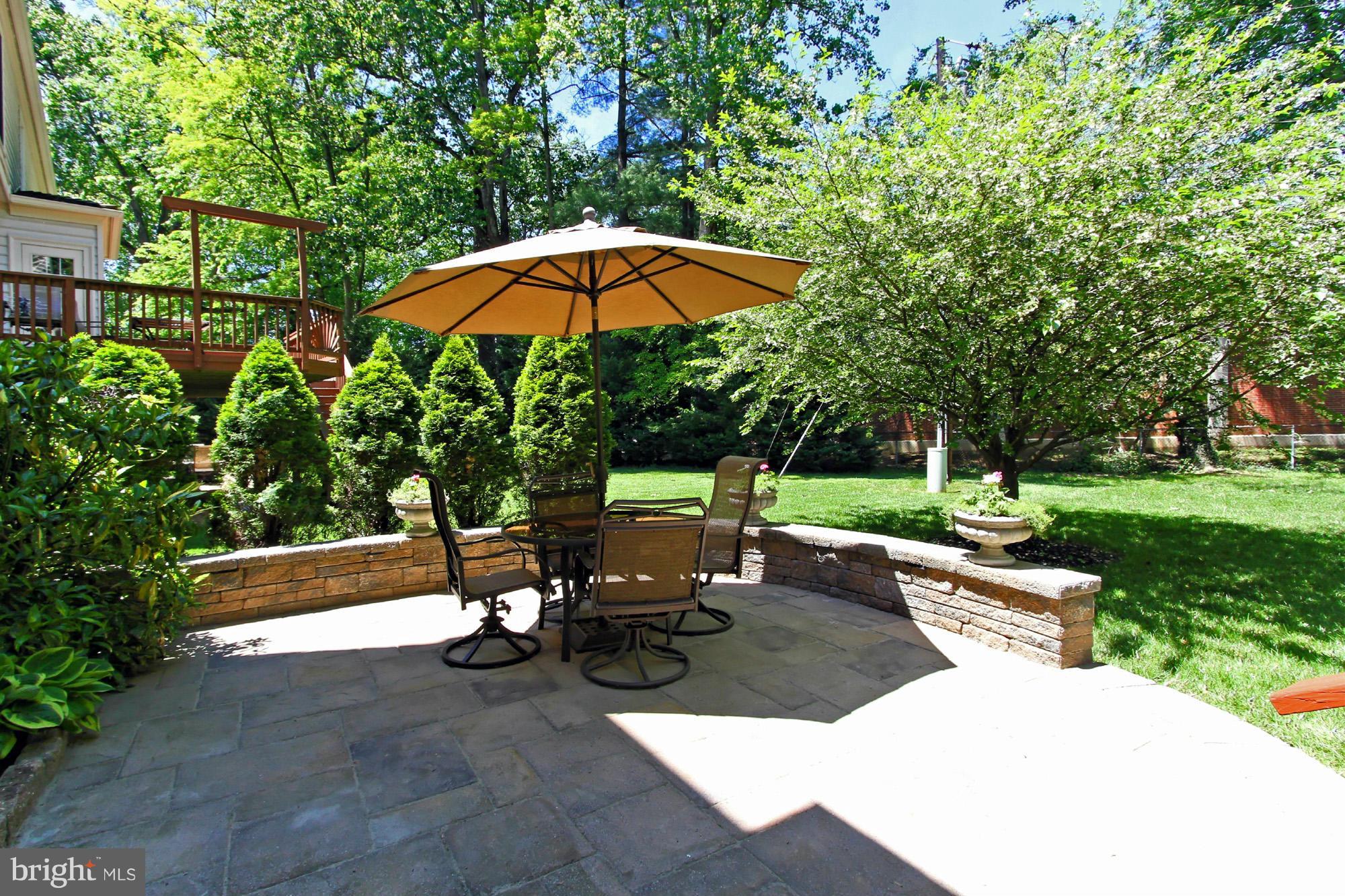 9714 Hidden Valley Road Vienna, VA 22181 - Photo 27 of 30 Exterior (Rear)