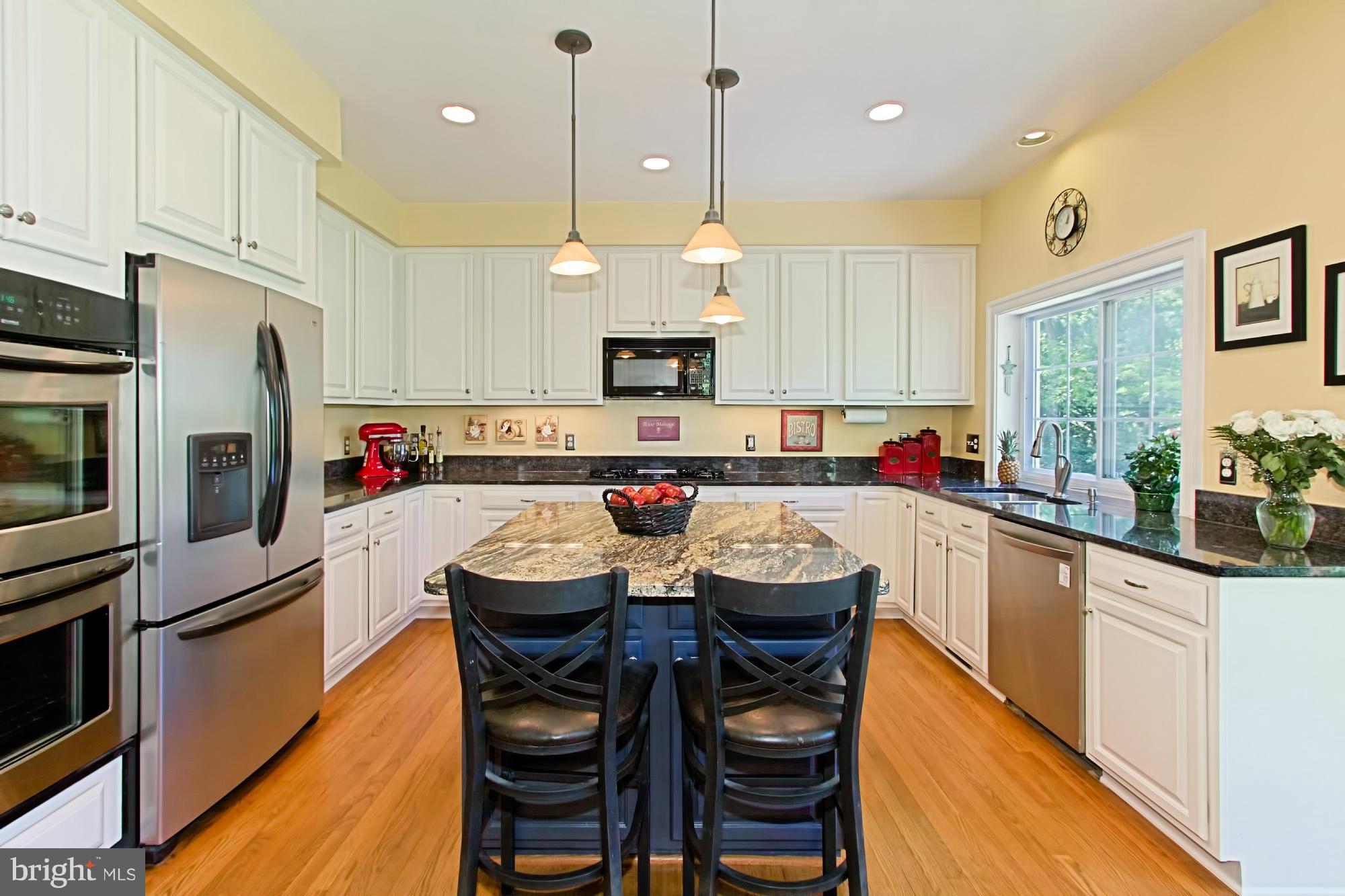 9714 Hidden Valley Road Vienna, VA 22181 - Photo 6 of 30 Kitchen