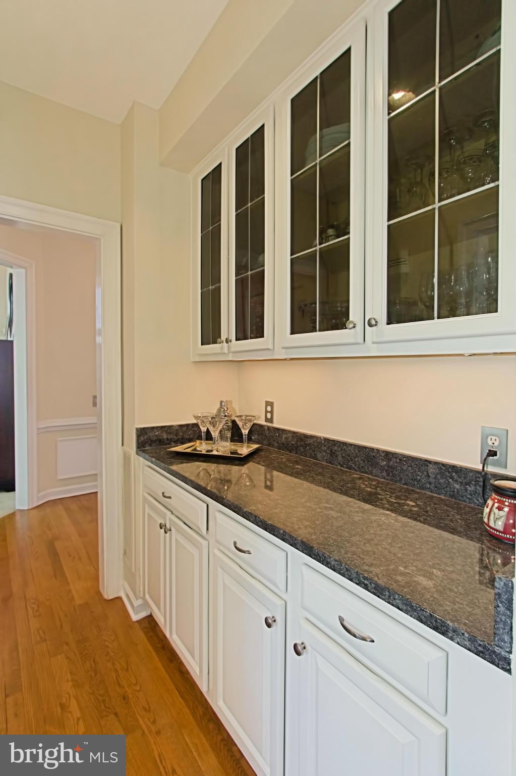 9714 Hidden Valley Road Vienna, VA 22181 - Photo 10 of 30 Interior (General)