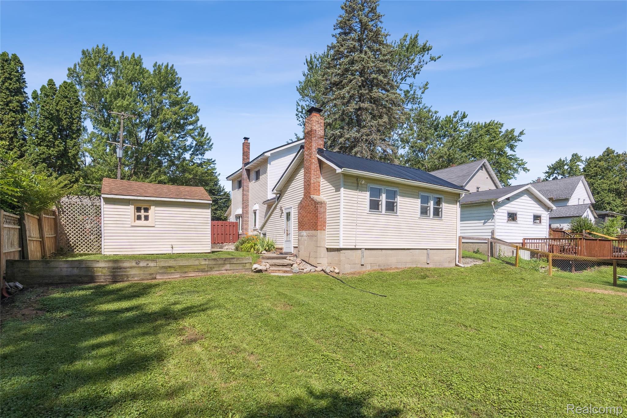 338 North Green Street Perry, MI 48872 - Photo 17 of 26 338-N-Green-St-Perry-MI-48872-WindowStill-48.jpg