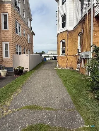 $500,000 | 19 Wakefield Court, New Britain, CT 06053
