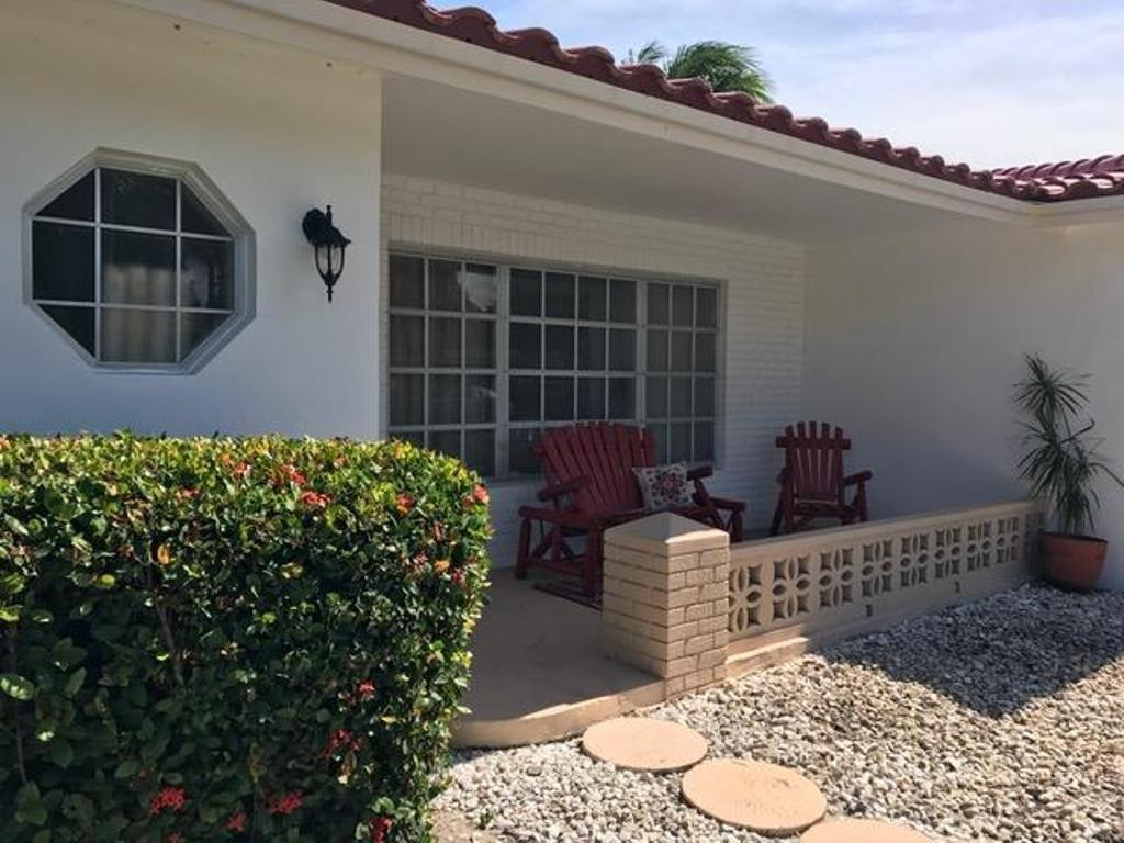 470 Northeast 28th Street Boca Raton, FL 33431 - Photo 4 of 33 Photo 4