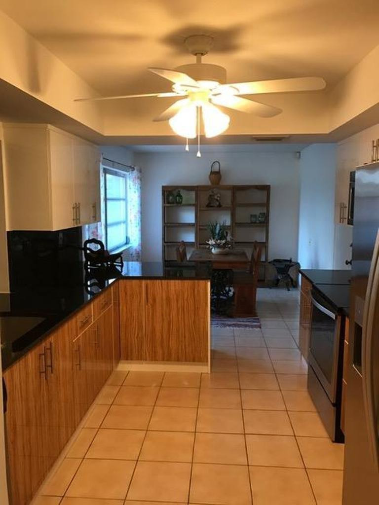 470 Northeast 28th Street Boca Raton, FL 33431 - Photo 8 of 33 Photo 8