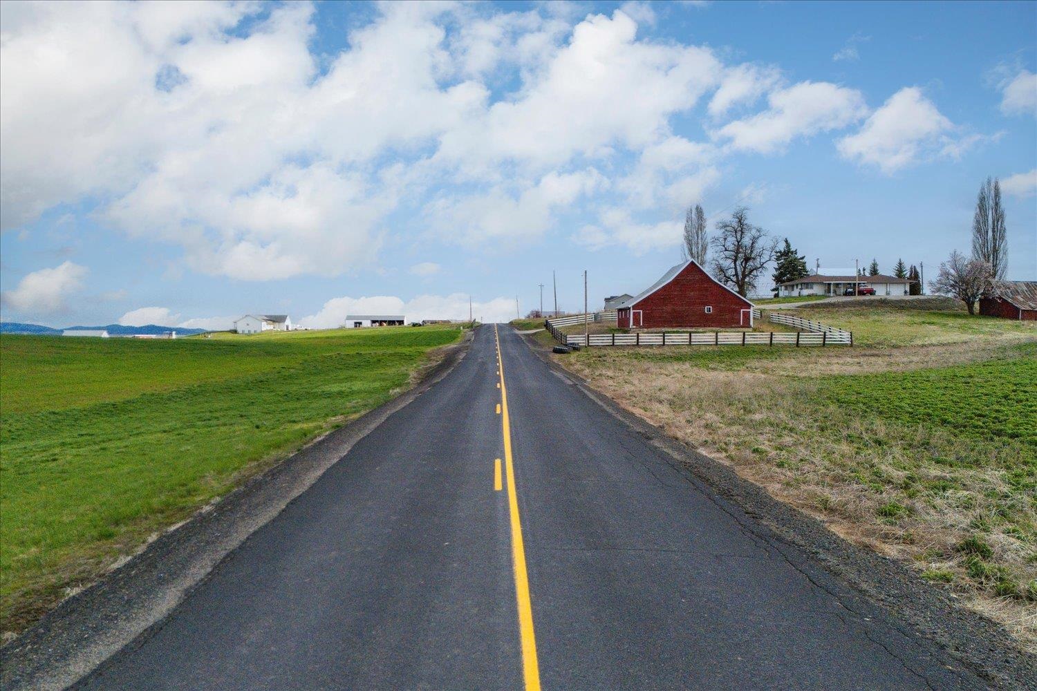14906 South Madison Road, Unit ADDRESS STATED IS APPROXIMATE ONLY Valleyford, WA 99036 - Photo 8 of 15
