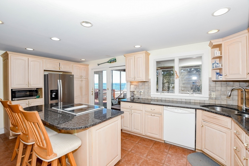 16 Bass Point Road Marion, MA 02738 - Photo 5 of 42