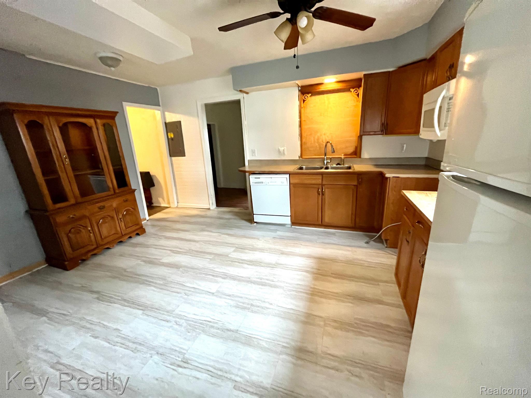 45889 Judd Road Belleville, MI 48111 - Photo 5 of 25 Gallery Image 5