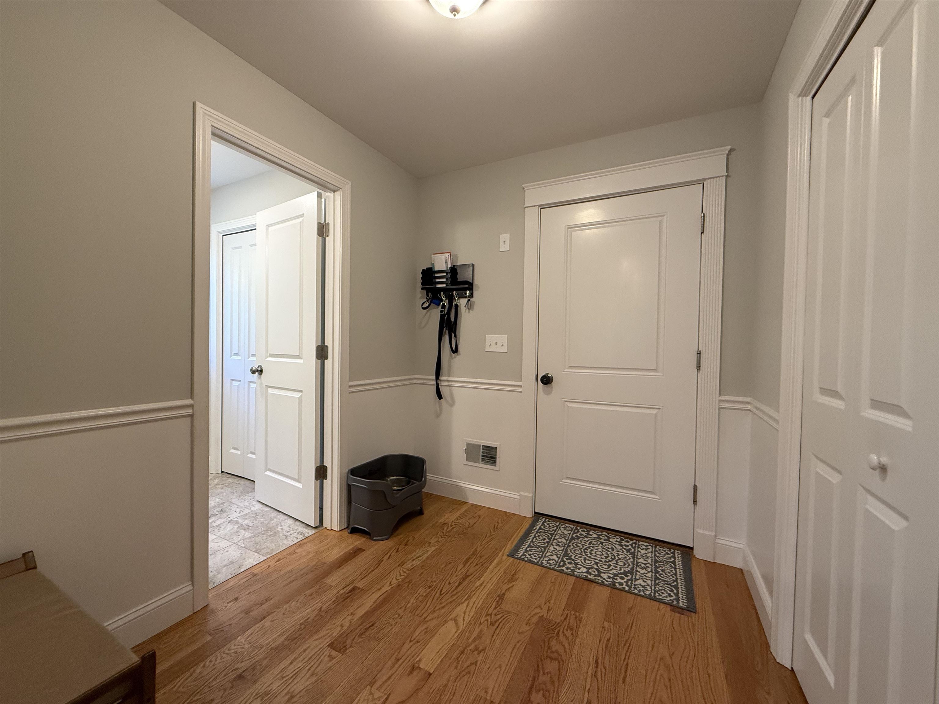 26 Swamp Road Epsom, NH 03234 - Photo 12 of 32