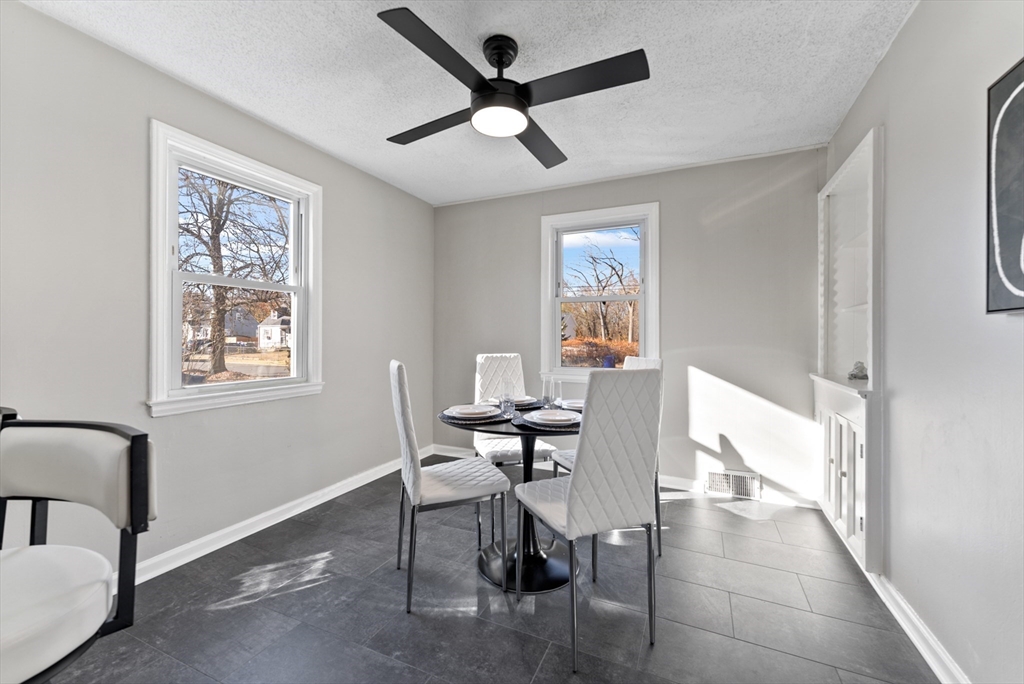 197 Pheland Street Springfield, MA 01109 - Photo 12 of 41 Gallery Image 12
