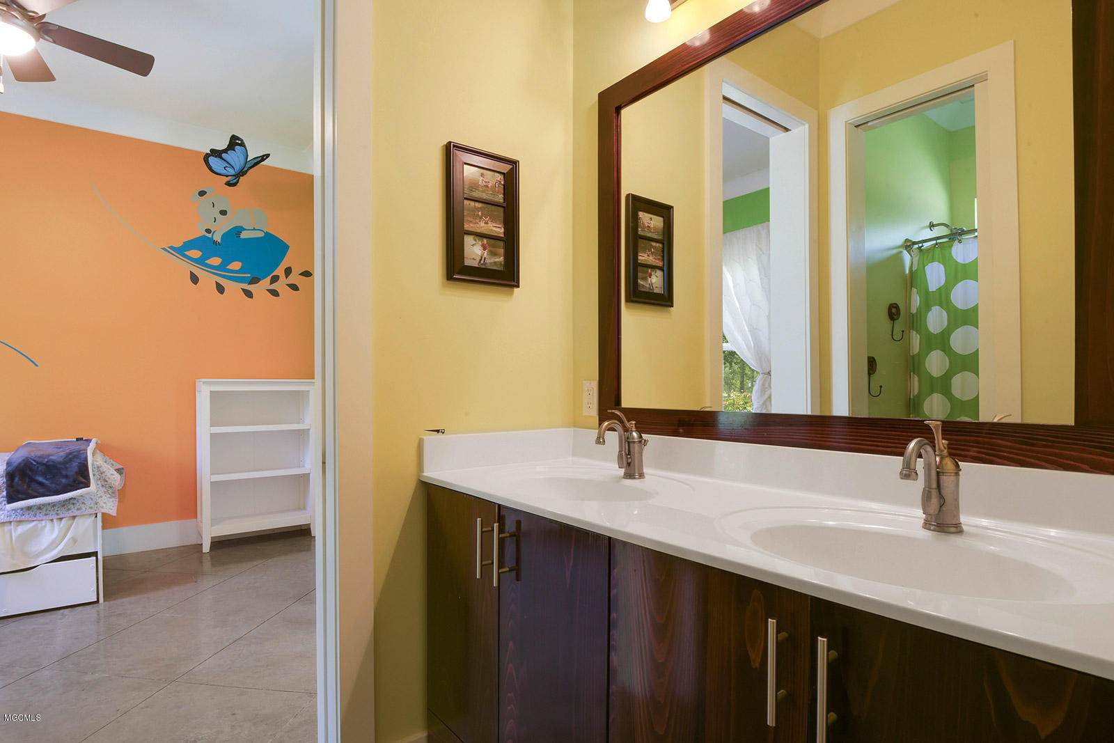 9121 Cleo Smith Road Pass Christian, MS 39571 - Photo 20 of 28 9121 Cleo Smith Bathroom