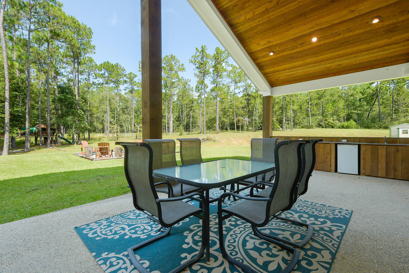 9121 Cleo Smith Road Pass Christian, MS 39571 - Photo 25 of 28 9121 Cleo smith porch