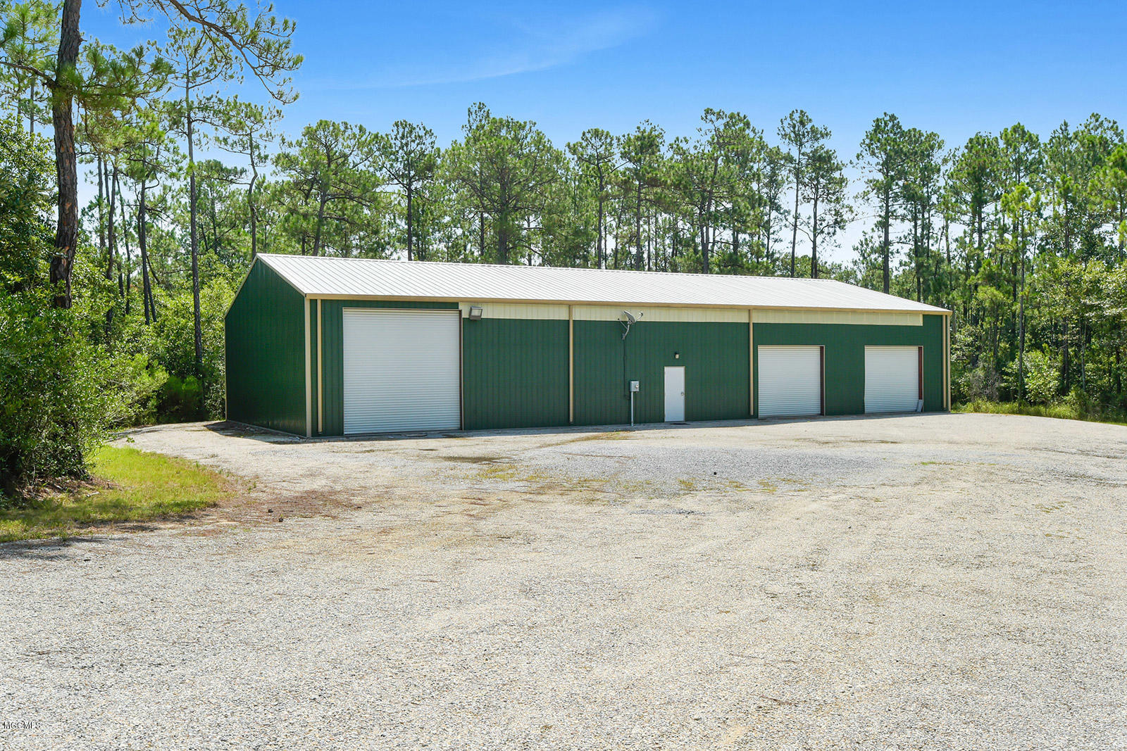 9121 Cleo Smith Road Pass Christian, MS 39571 - Photo 26 of 28 9121 Cleo Smith Shop
