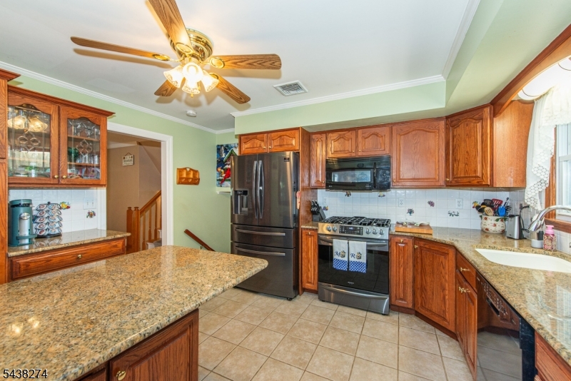 21 Whitegate Road Succasunna, NJ 07876 - Photo 9 of 44