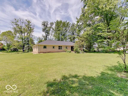 $325,000 | 5501 South 875 East, Zionsville, IN 46077