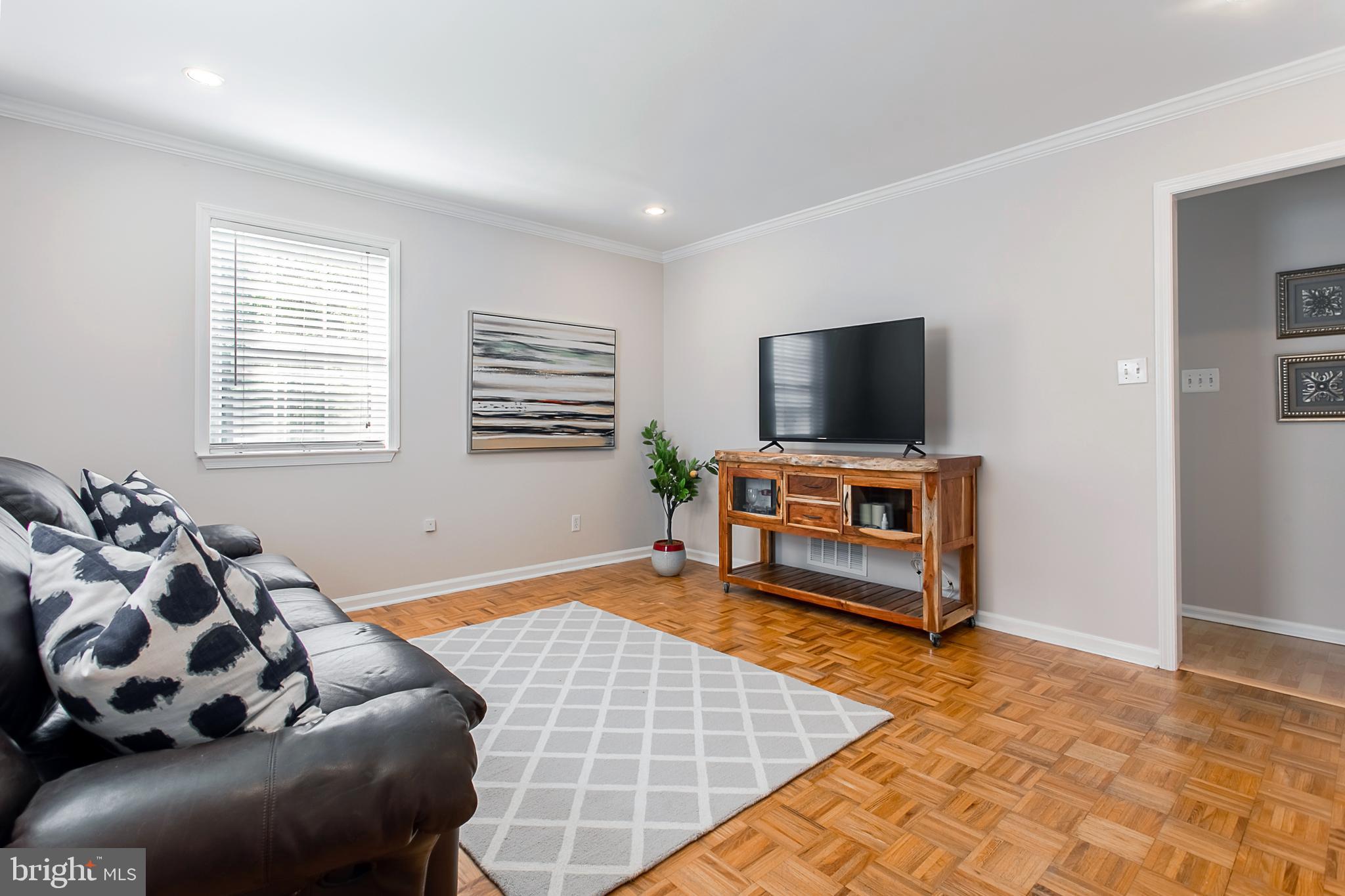1420 Kingsley Road Havertown, PA 19083 - Photo 4 of 15 Gallery Image 4