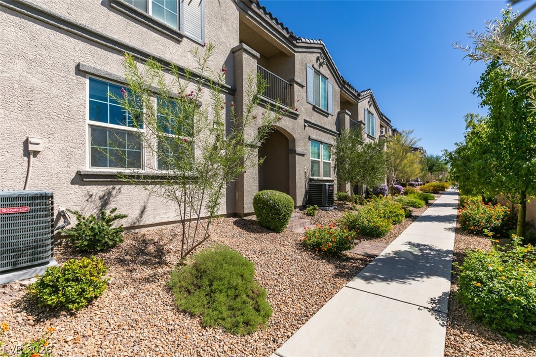 451 Filaree Place Henderson, NV 89015 - Photo 3 of 47