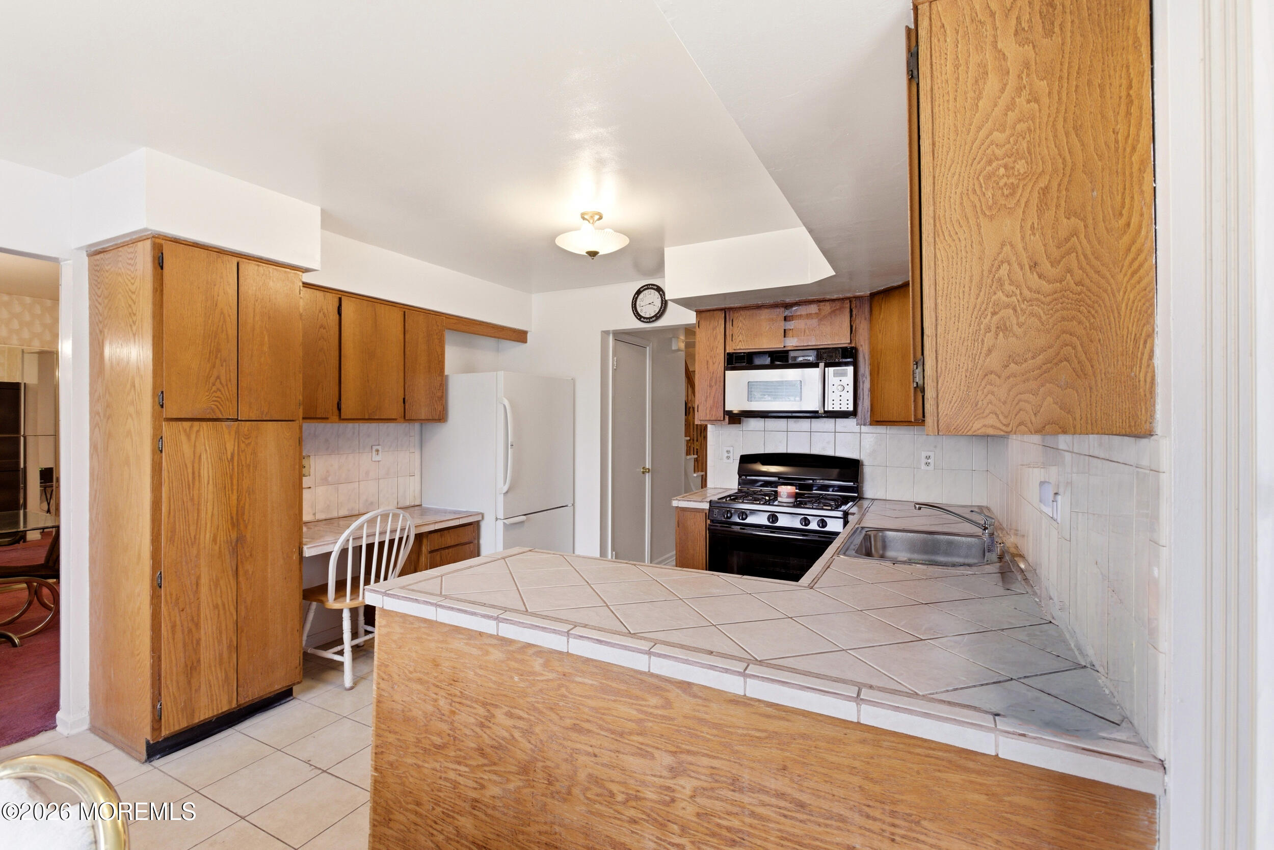 9 Snowdrift Lane Howell, NJ 07731 - Photo 6 of 33 9_snowdrift_ln_008