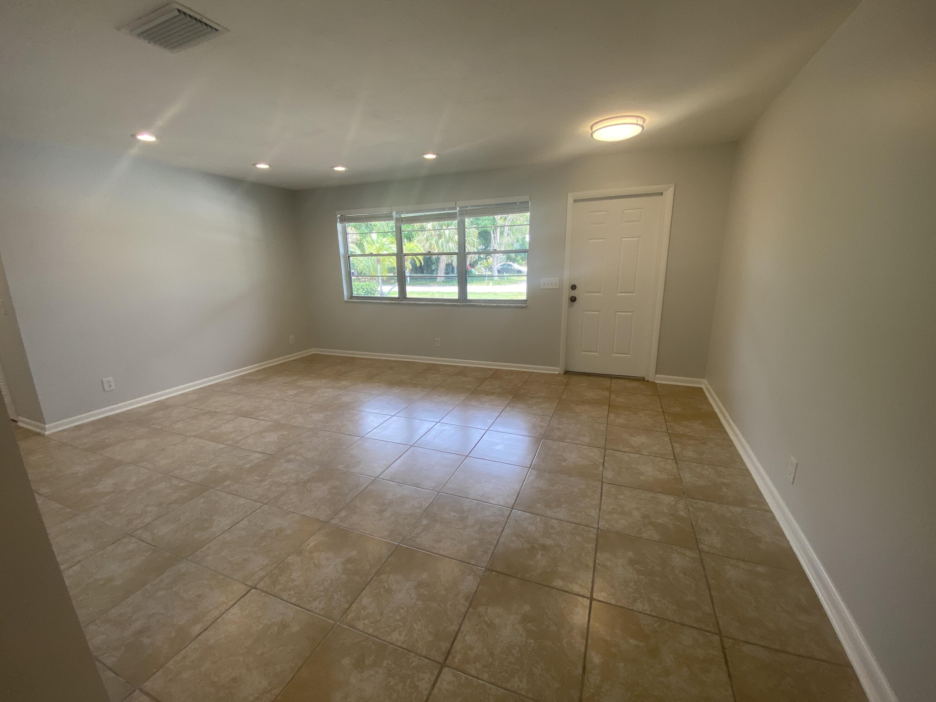1317 Willow Road West Palm Beach, FL 33406 - Photo 9 of 33 9