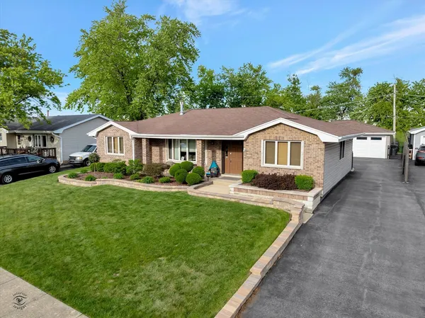 $399,900 | 14635 135th Avenue, Lockport, IL 60441